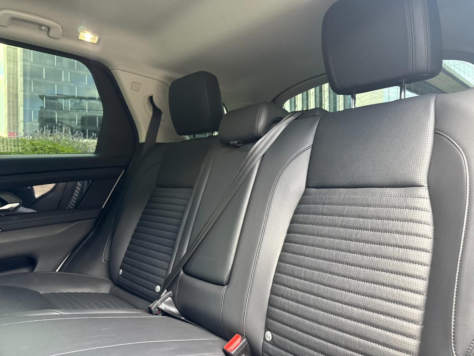 Land Rover DISCOVERY sport 2022 - Imagen 18 de 19
