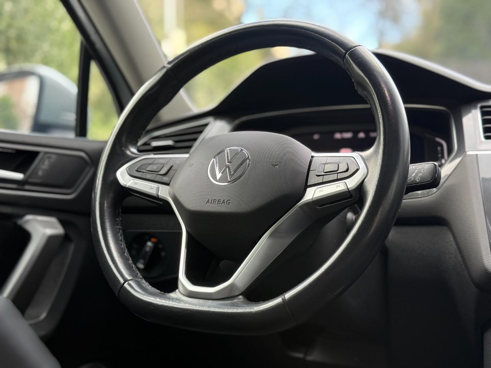 Volkswagen TIGUAN 2023 - Imagen 9 de 20