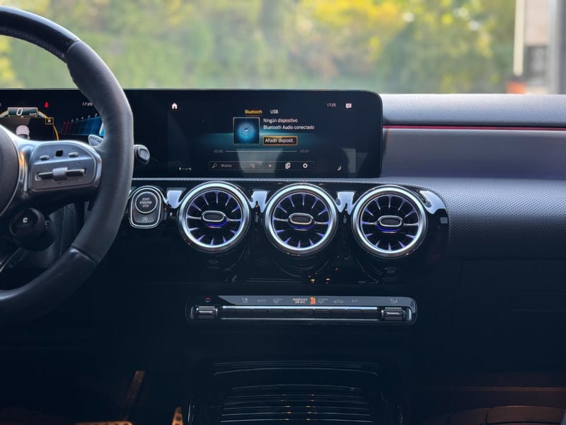 Mercedes-Benz A45S AMG 2023 - Imagen 12 de 18