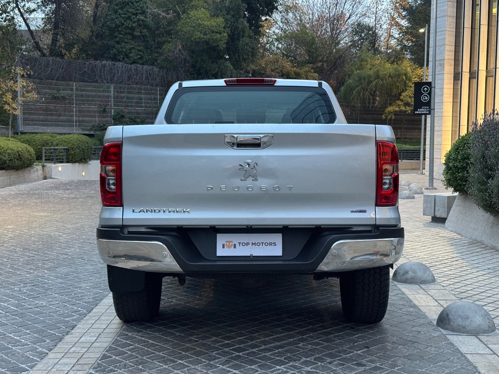 Peugeot LANDTREK Active BlueHDi 180 4X4 AT 2024 - Imagen 5 de 18