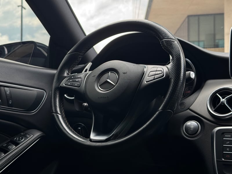Mercedes-Benz CLA 180 2020 - Imagen 10 de 18