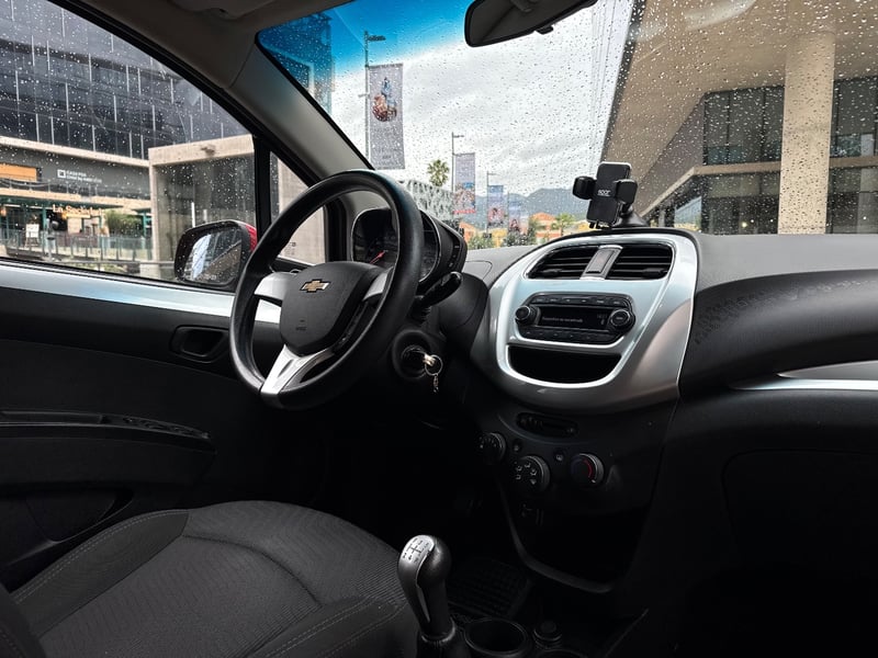Chevrolet Spark GT LT 1.2 MT 2020 - Imagen 15 de 19