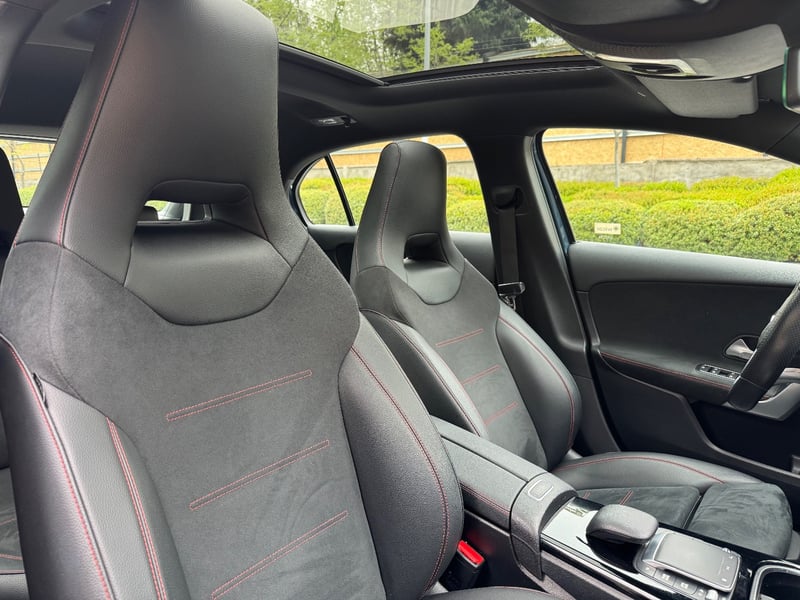 Mercedes-Benz A250 2.0 AMG LINE 2023 - Imagen 15 de 17