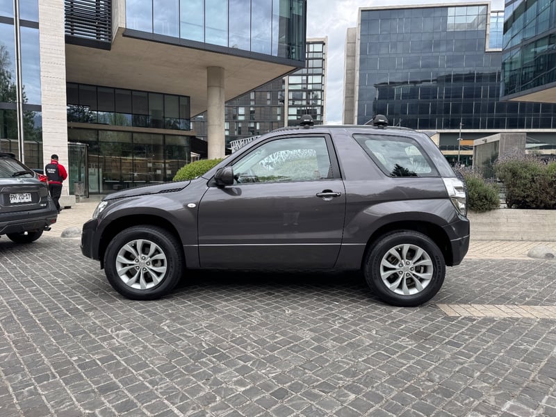 Suzuki GRAND VITARA GLX2.4 AUTOMATICA 2019 - Imagen 8 de 19