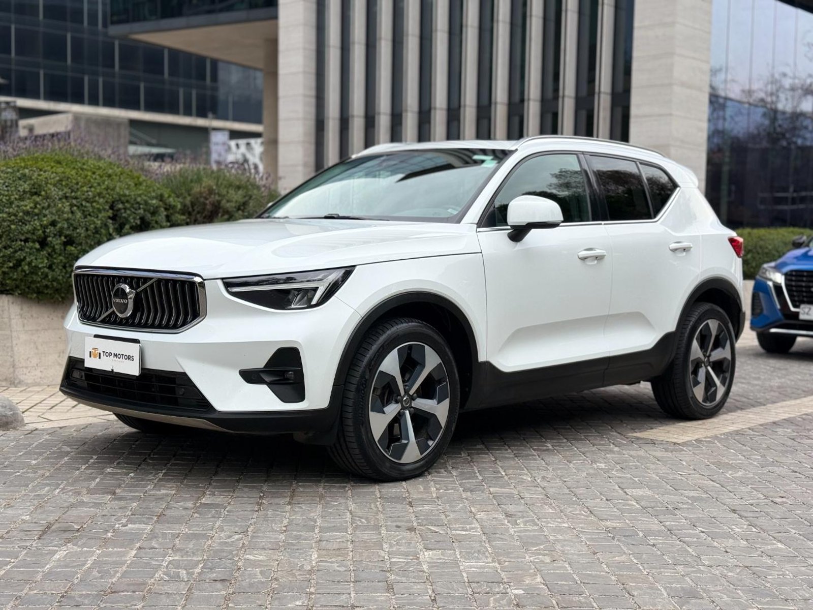 Volvo XC40 B4 Plus 2023 - Foto 2 de 20