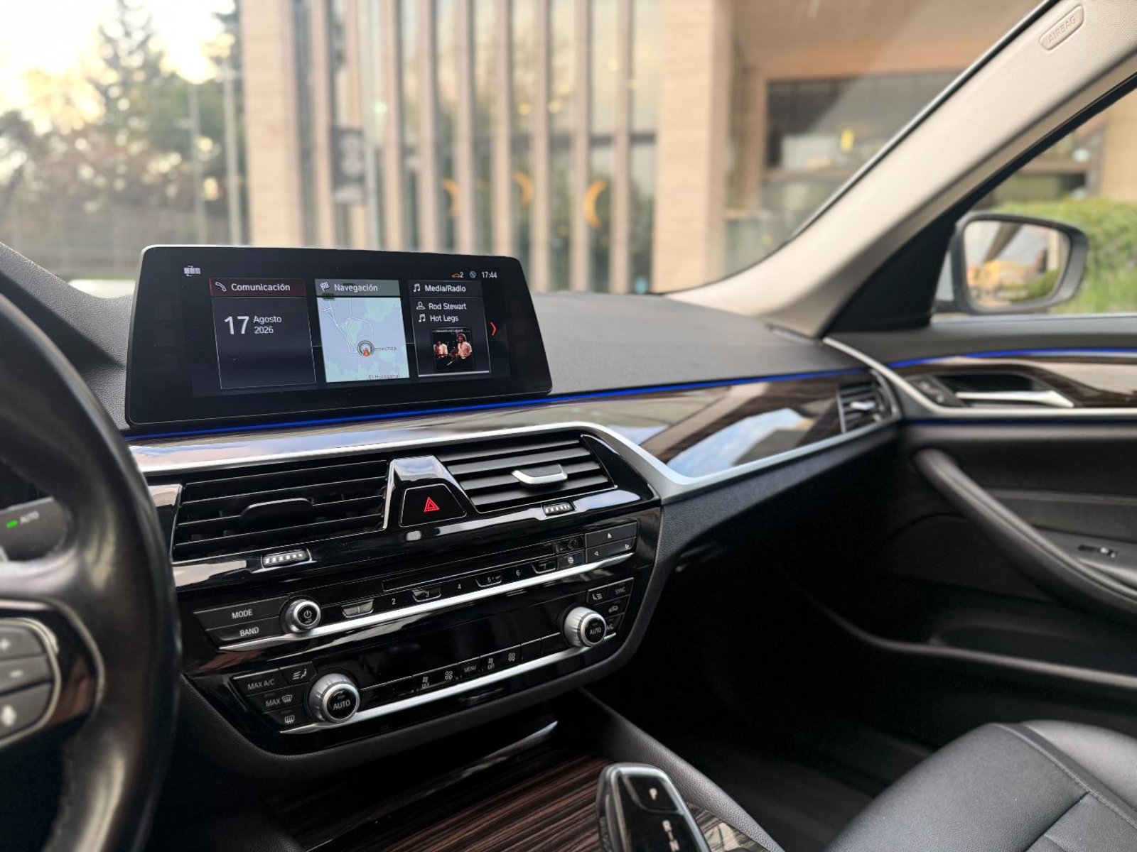 BMW 520i executive 2018 - Imagen 10 de 19