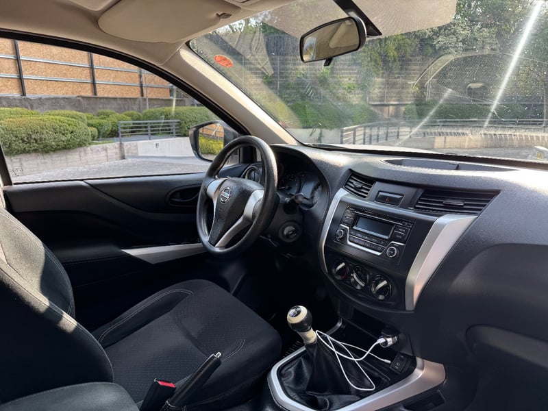 Nissan NP300 2018 - Imagen 12 de 18