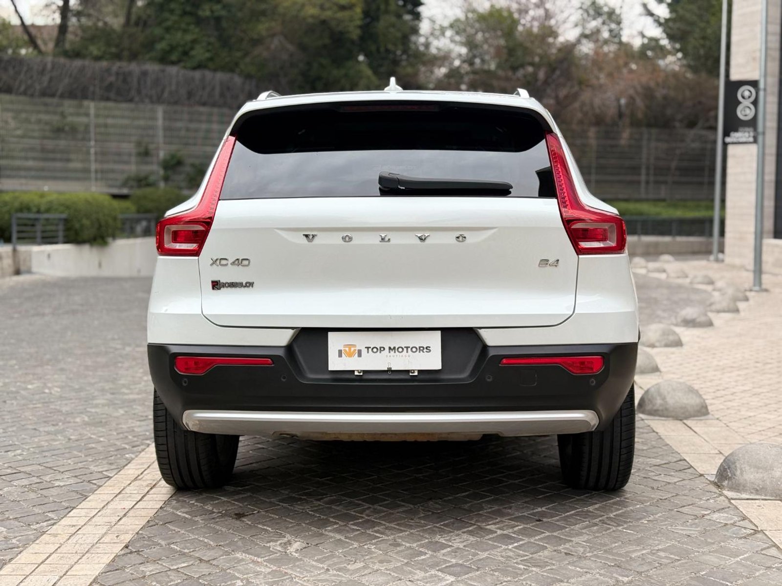 Volvo XC40 B4 Plus 2023 - Imagen 6 de 20