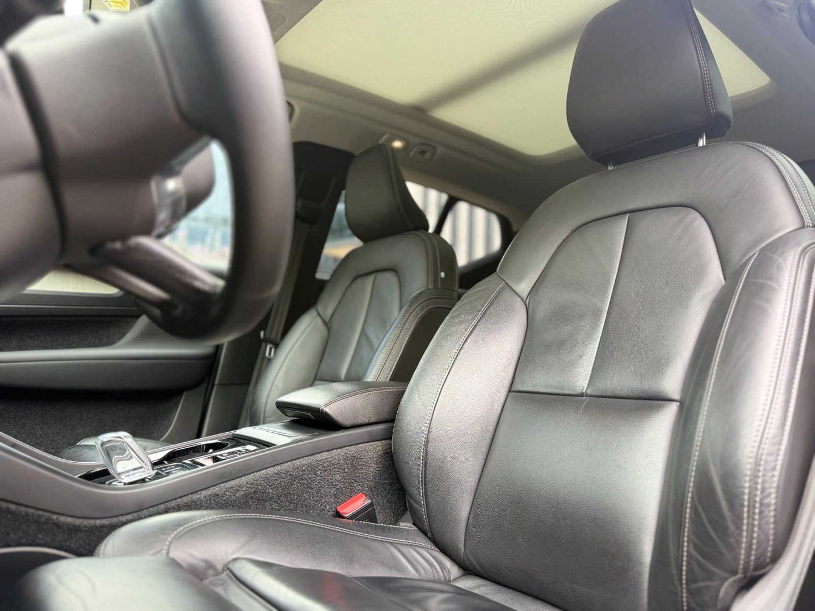 Volvo XC40 B4 Plus 2023 - Imagen 19 de 20