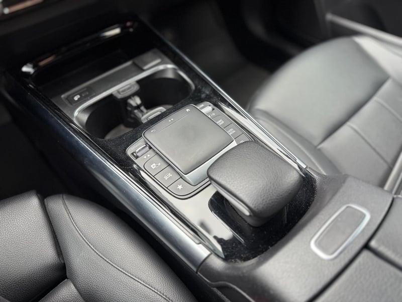 Mercedes-Benz GLA 200 2022 - Imagen 13 de 19