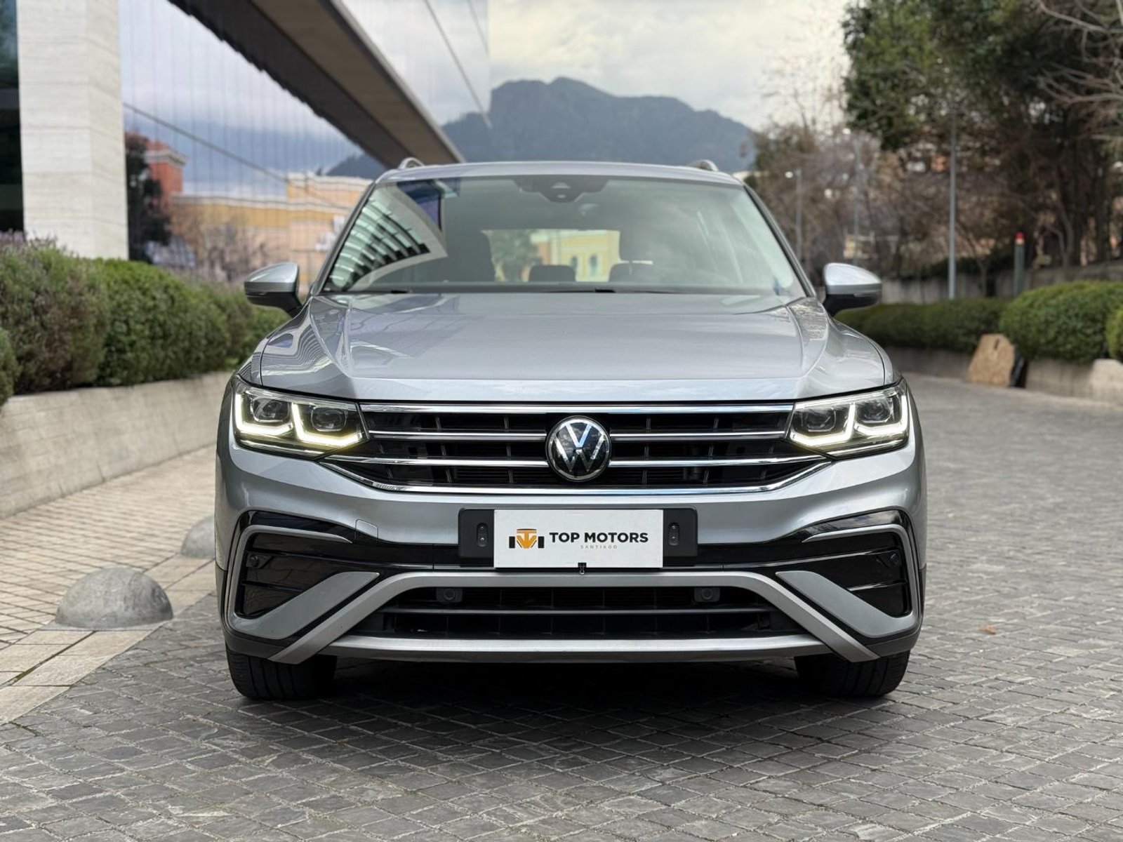 Volkswagen TIGUAN 2023 - Foto 2 de 20