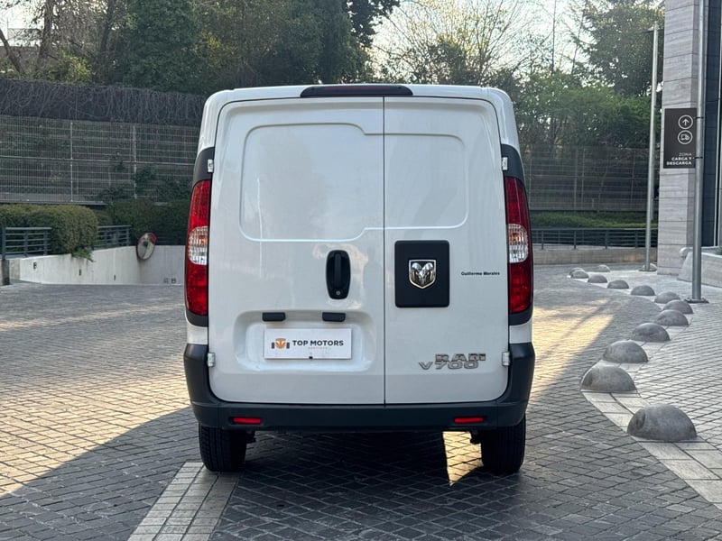RAM VAN 700 RAPID 2022 - Imagen 5 de 14