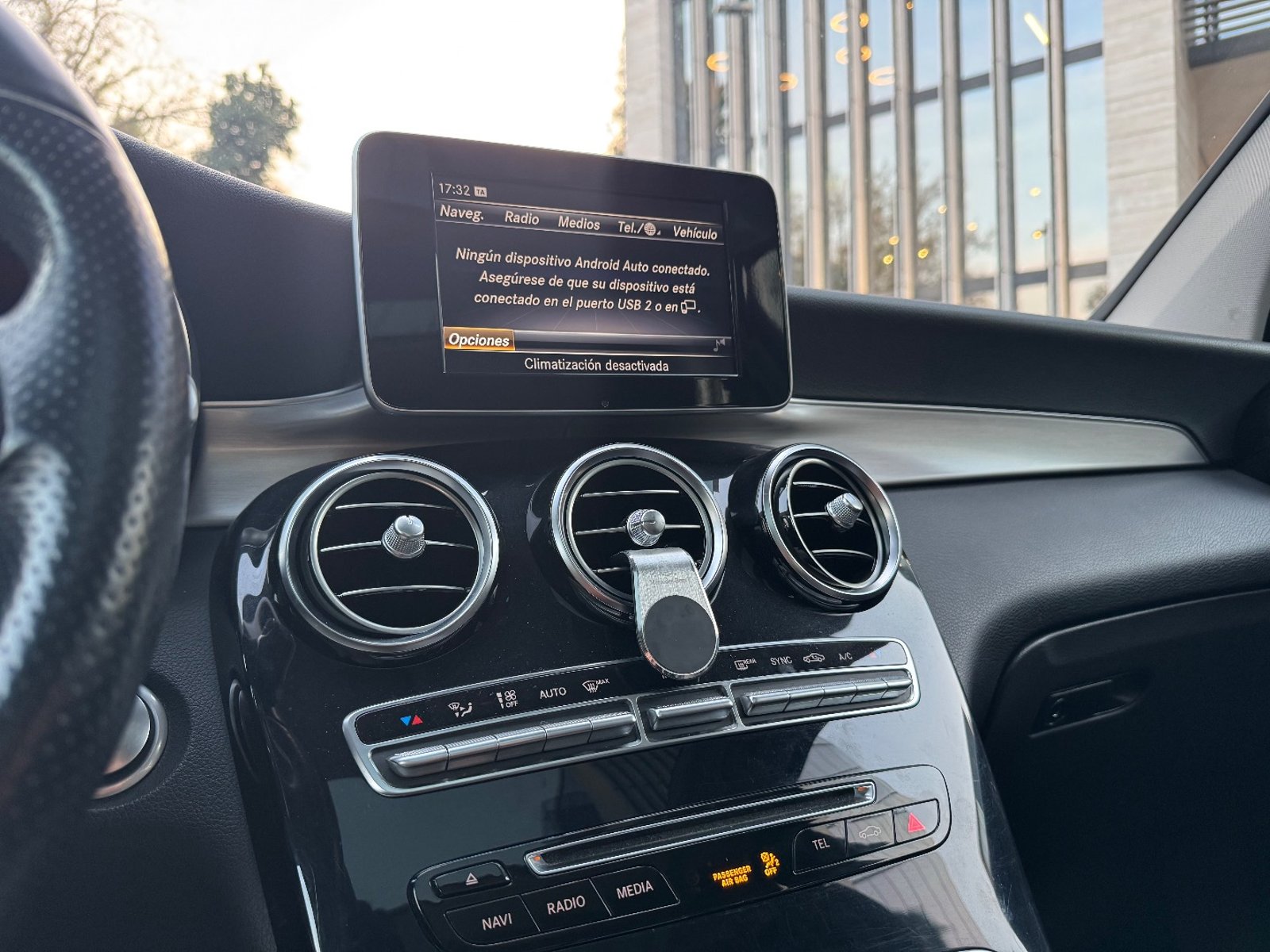 MERCEDES-BENZ GLC GLC 300d 4MATIC 2019 - Imagen 11 de 19