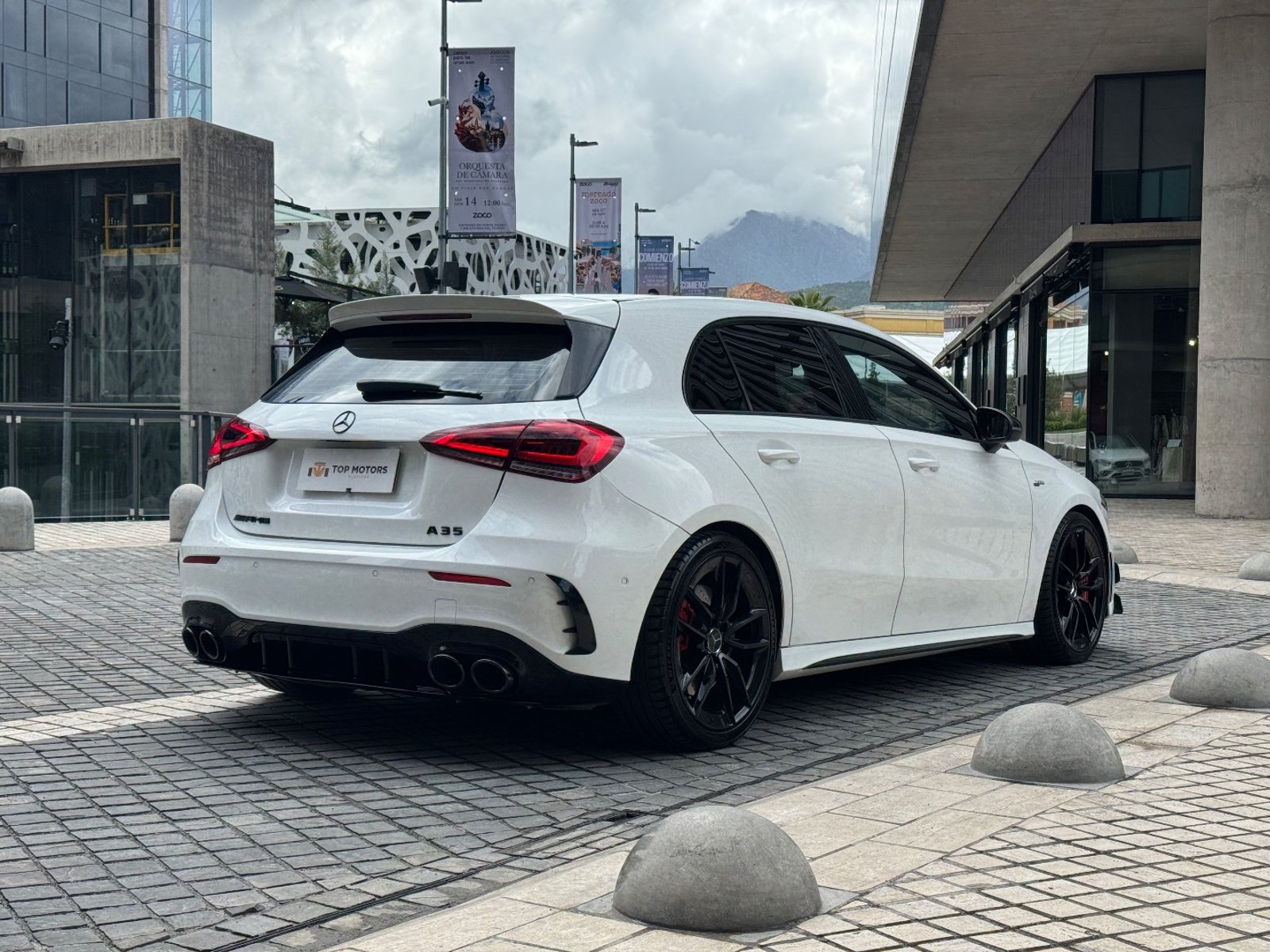 Mercedes-Benz A35 AMG 2022 - Foto 4 de 18