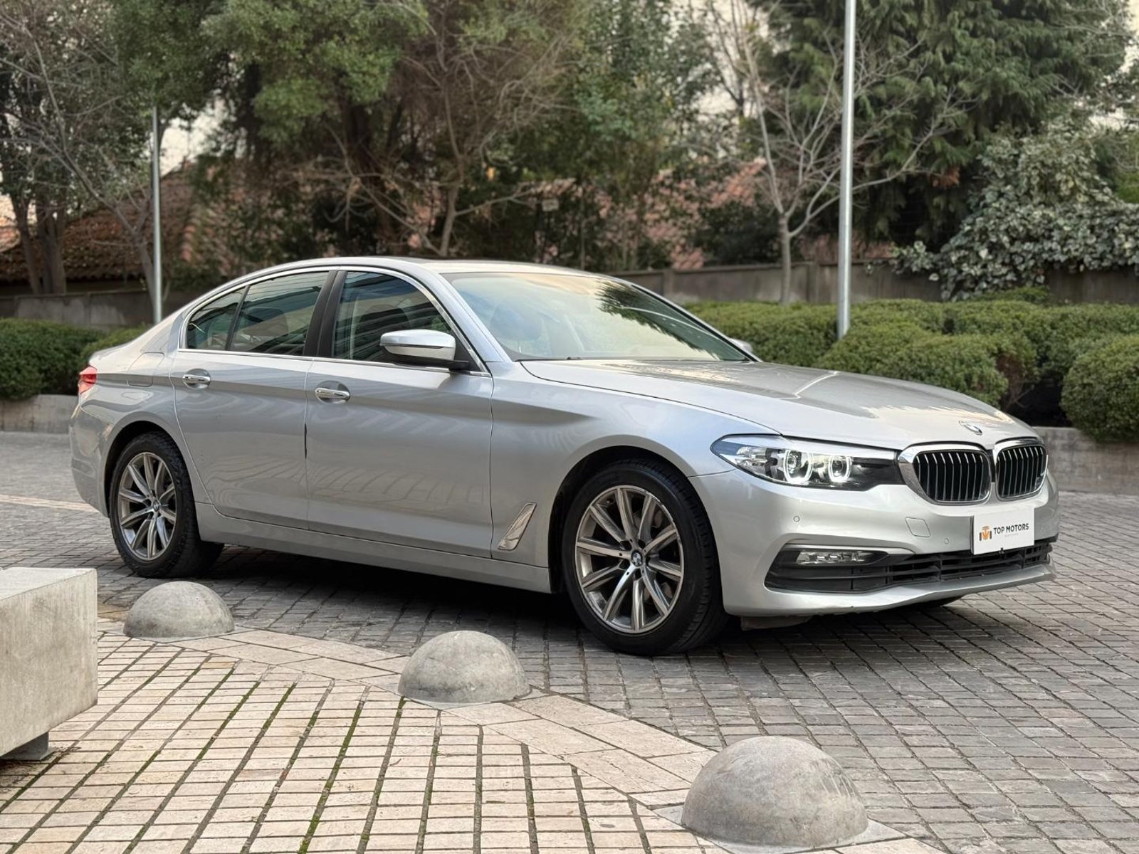 BMW 520i executive 2018 - Foto 3 de 19