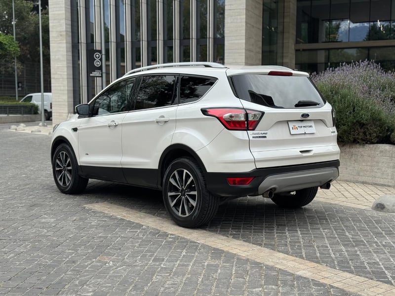 Ford ESCAPE Titanium 2.0 EcoBoost AWD 2018 - Imagen 6 de 19