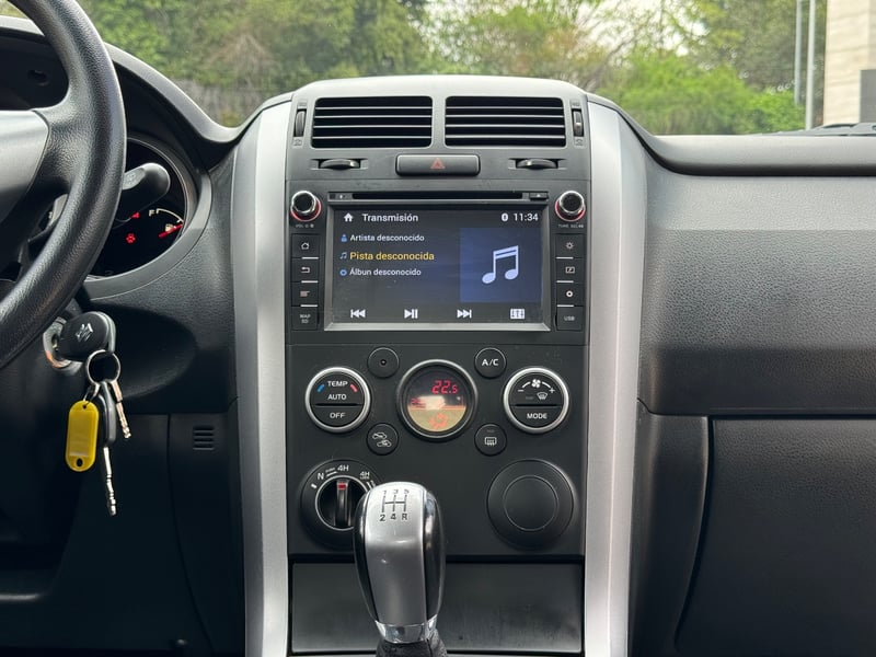 Suzuki GRAND VITARA GLX2.4 AUTOMATICA 2019 - Imagen 15 de 19