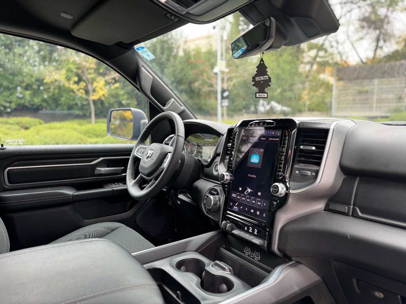 RAM 1500 2025 - Imagen 13 de 17