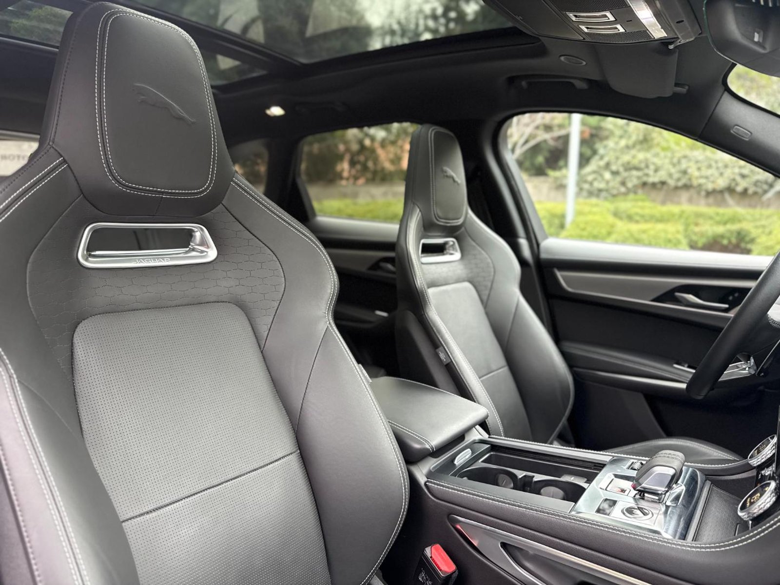 Jaguar F-Pace 2024 - Imagen 19 de 20