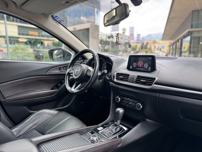 Mazda 3 GT 2.5 2019 - Imagen 15 de 18