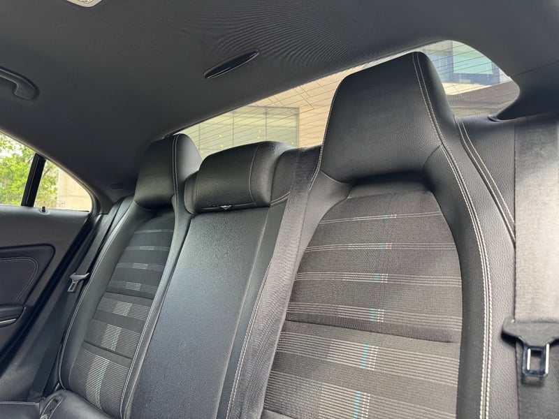 Mercedes-Benz CLA 180 2020 - Imagen 17 de 18