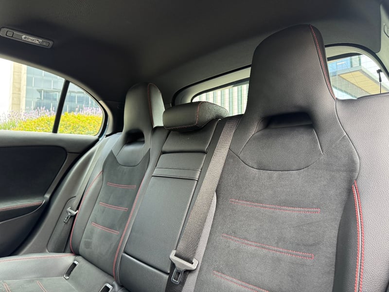 Mercedes-Benz A250 2.0 AMG LINE 2023 - Imagen 17 de 17