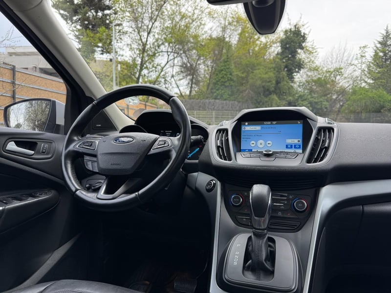 Ford ESCAPE Titanium 2.0 EcoBoost AWD 2018 - Imagen 9 de 19