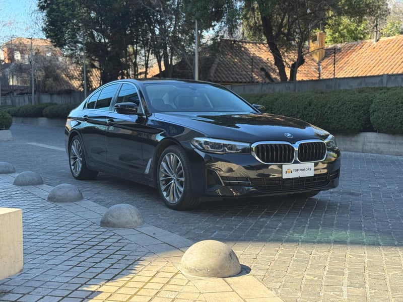 BMW 520d 2023 - Imagen 3 de 18