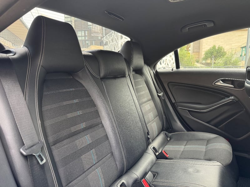 Mercedes-Benz CLA 180 2020 - Imagen 18 de 18