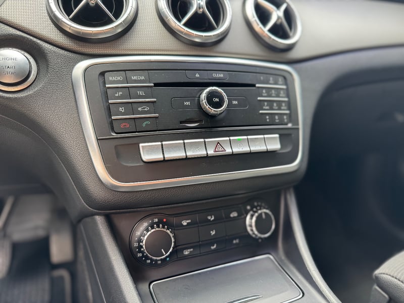 Mercedes-Benz CLA 180 2020 - Imagen 11 de 18