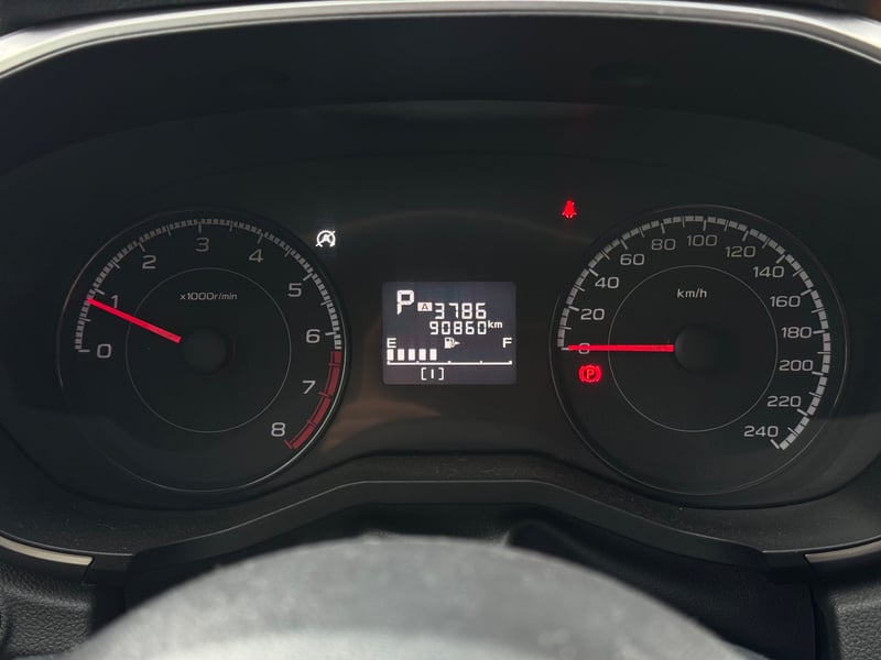 Subaru XV 2.0i AWD CVT 2023 - Imagen 12 de 19