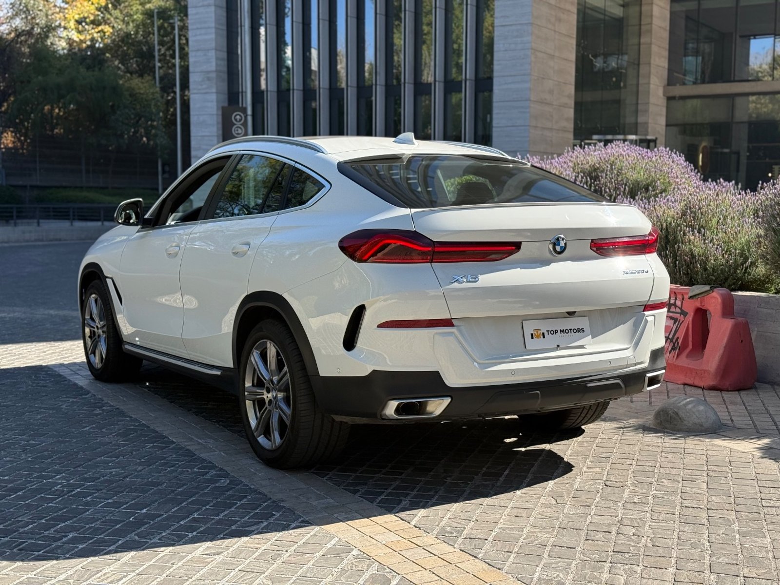 BMW X6 xDrive30d 2023 - Imagen 6 de 16