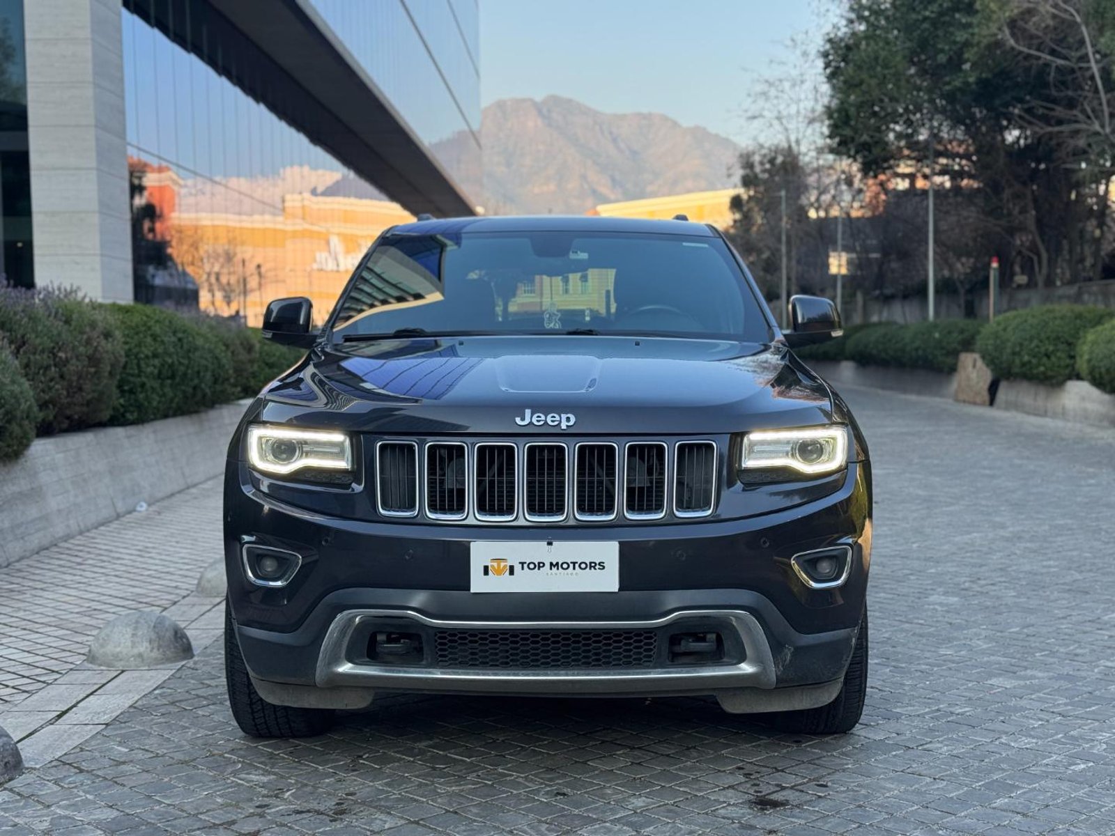 Jeep Grand Cherokee 3.6 LIMITED LX 4X4 AT 5P 2015 - Foto 2 de 19