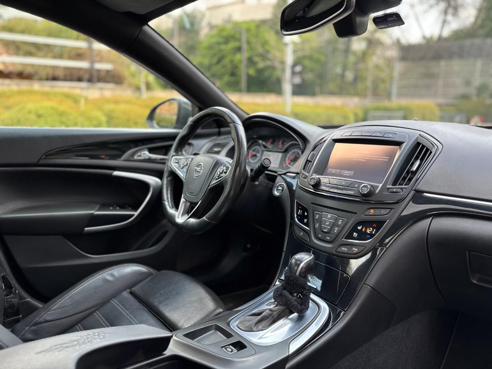 Opel INSIGNIA Elegance 2.0 Turbo 2016 - Imagen 13 de 17