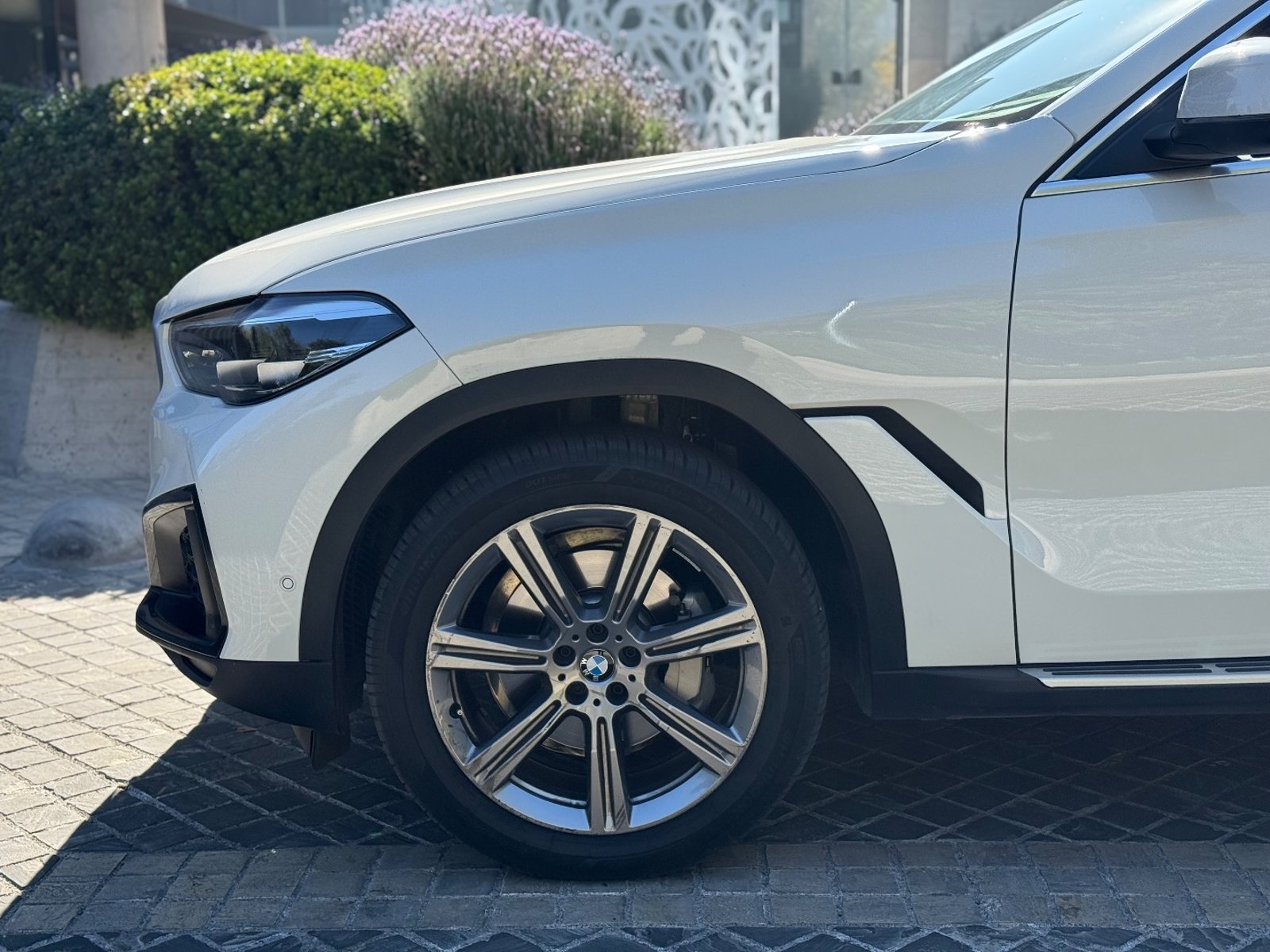 BMW X6 xDrive30d 2023 - Imagen 8 de 16