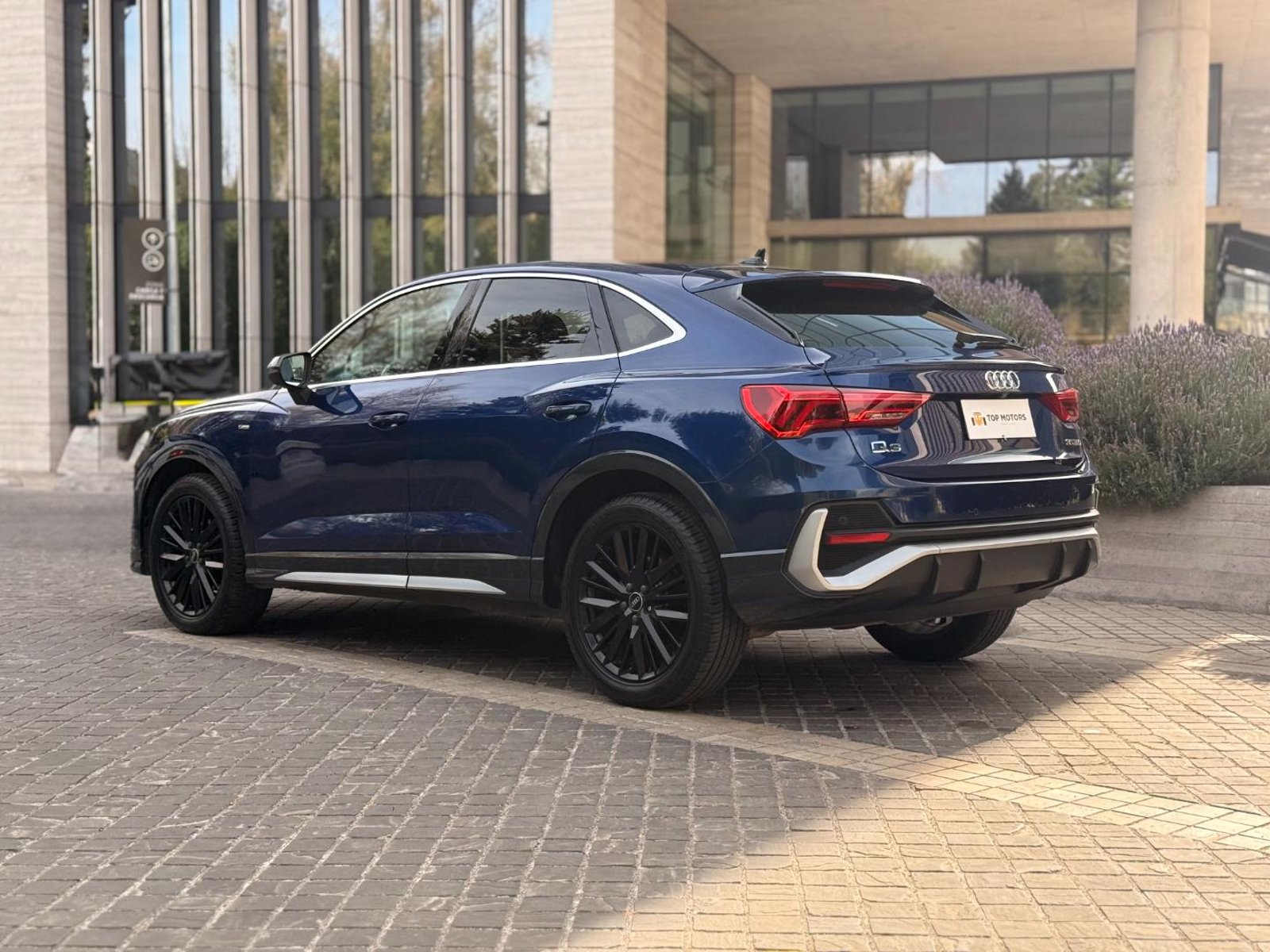 Audi Q3 SPORTBACK 35 TFSI 1.4 S tronic 2021 - Foto 5 de 15