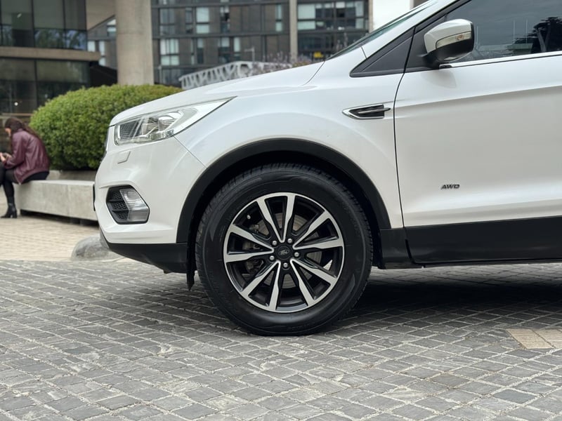 Ford ESCAPE Titanium 2.0 EcoBoost AWD 2018 - Imagen 8 de 19