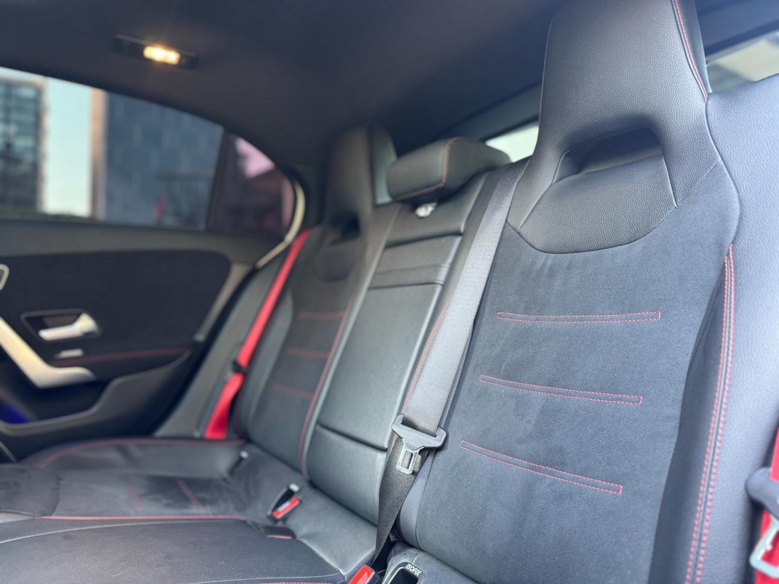 Mercedes-Benz A45S AMG 2023 - Imagen 18 de 18