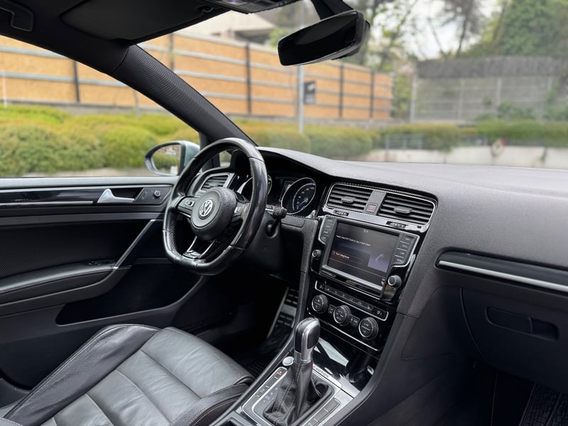 Volkswagen GOLF R 2.0 TSI 4Motion DSG 2018 - Imagen 15 de 19