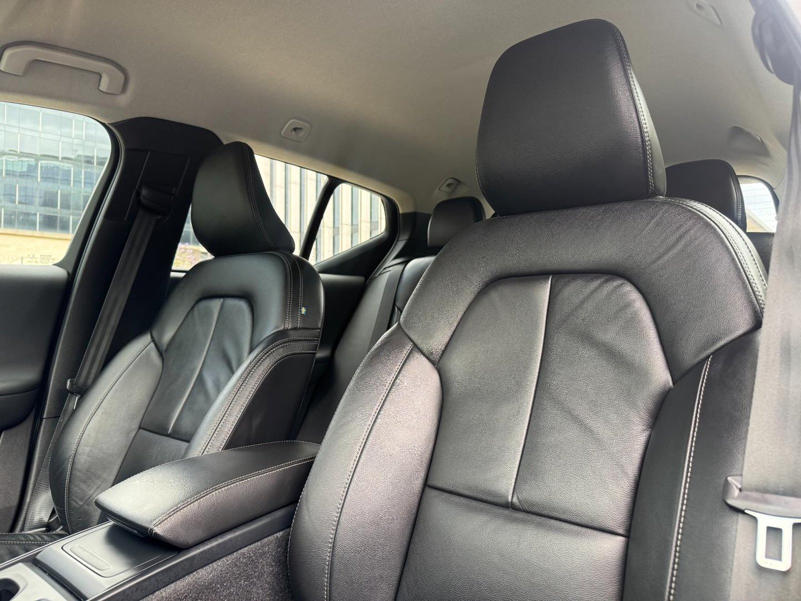 Volvo XC40 T4 Momentum 2021 - Imagen 16 de 19