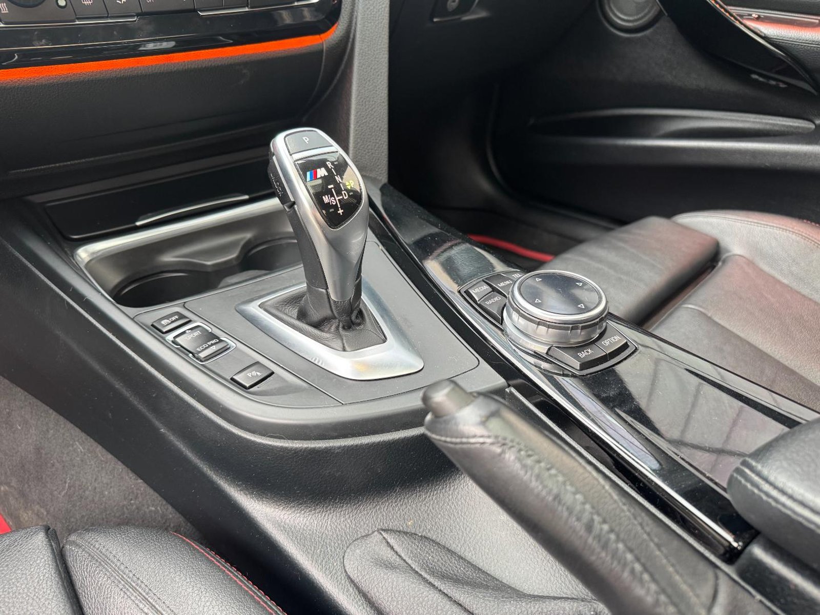 BMW 335I SEDÁN M SPORT 🇩🇪 2016 - Imagen 11 de 19