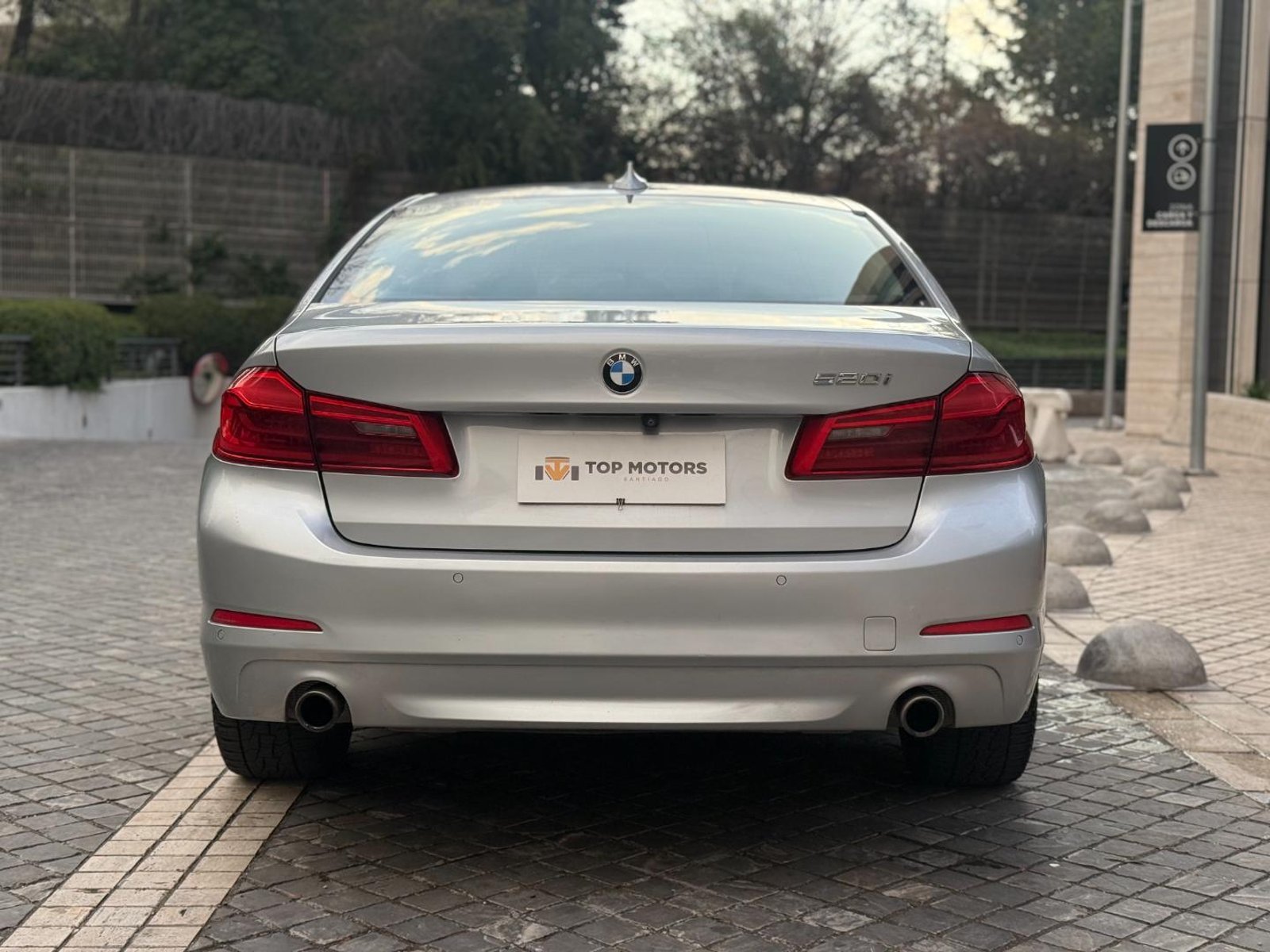 BMW 520i executive 2018 - Foto 5 de 19