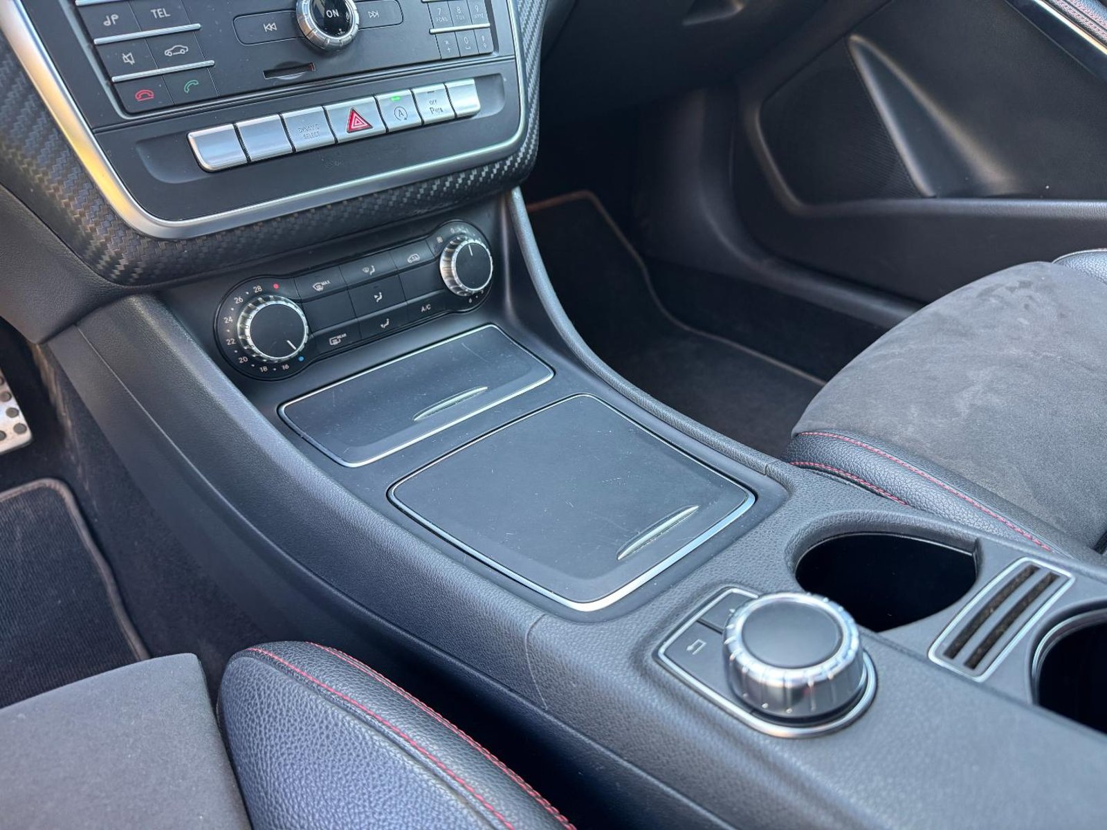 Mercedes-Benz A250 2017 - Imagen 11 de 19
