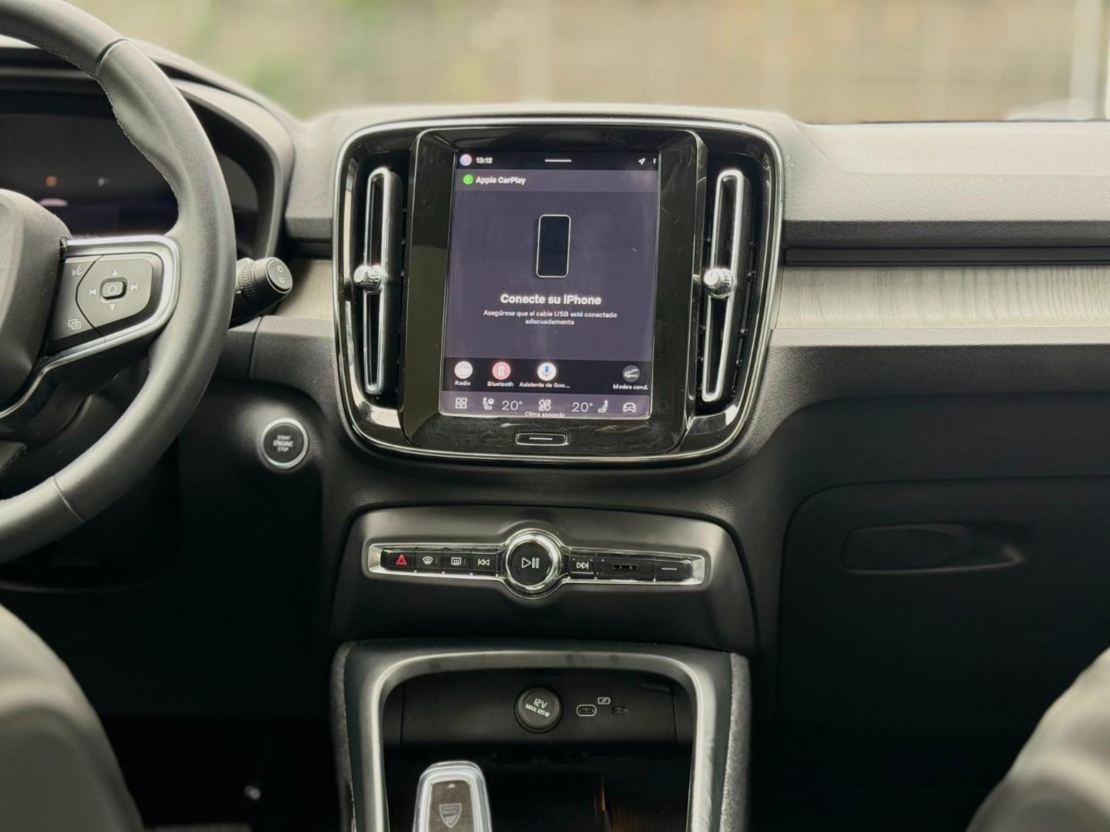 Volvo XC40 B4 Plus 2023 - Imagen 16 de 20