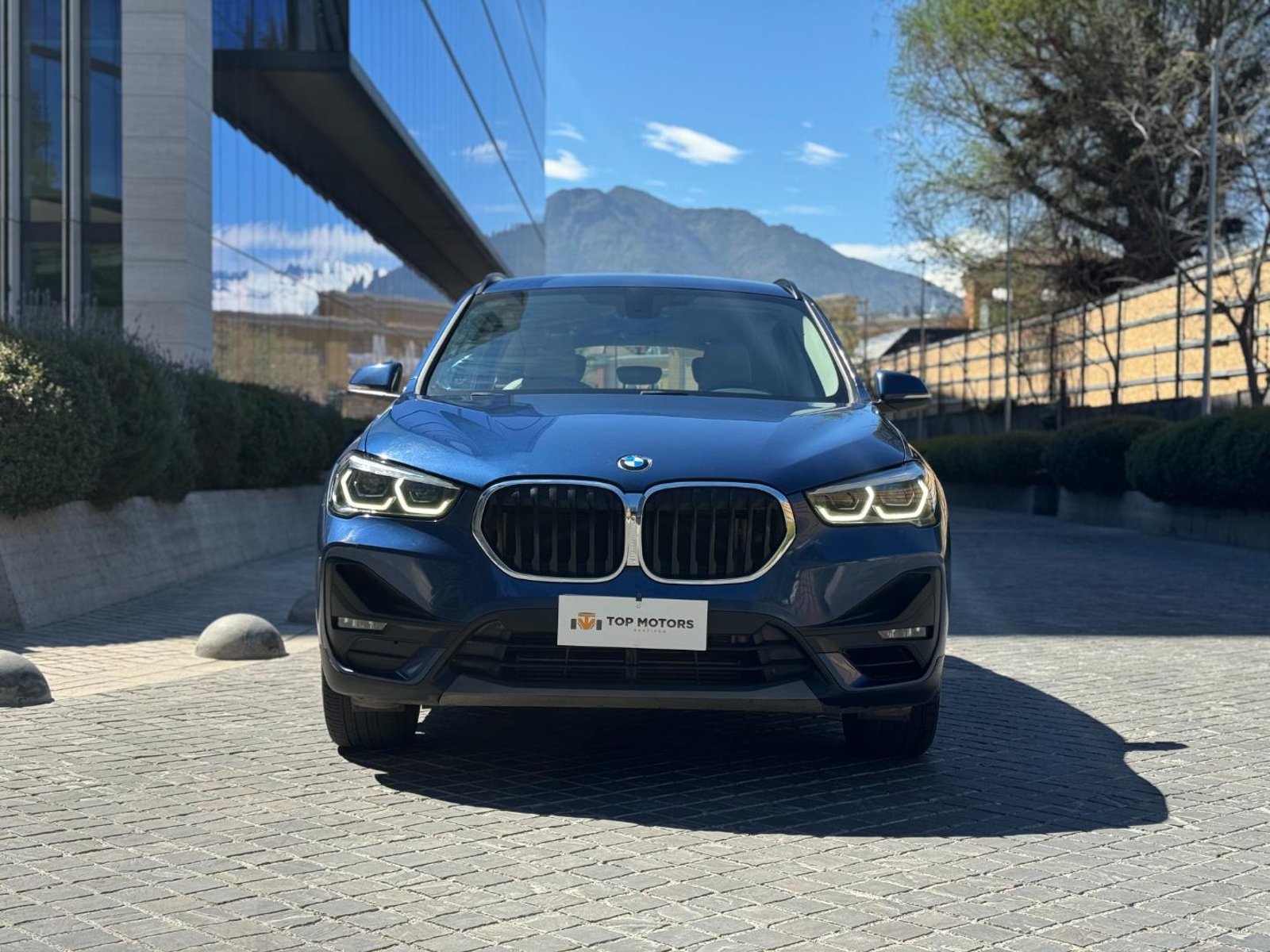 BMW X1 sDrive 18i 2022 - Foto 2 de 18