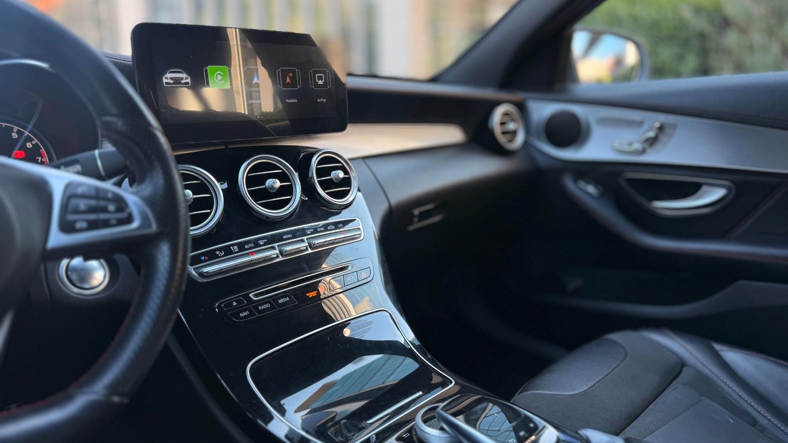 Mercedes-Benz C43 C 43 AMG 2017 - Imagen 9 de 16