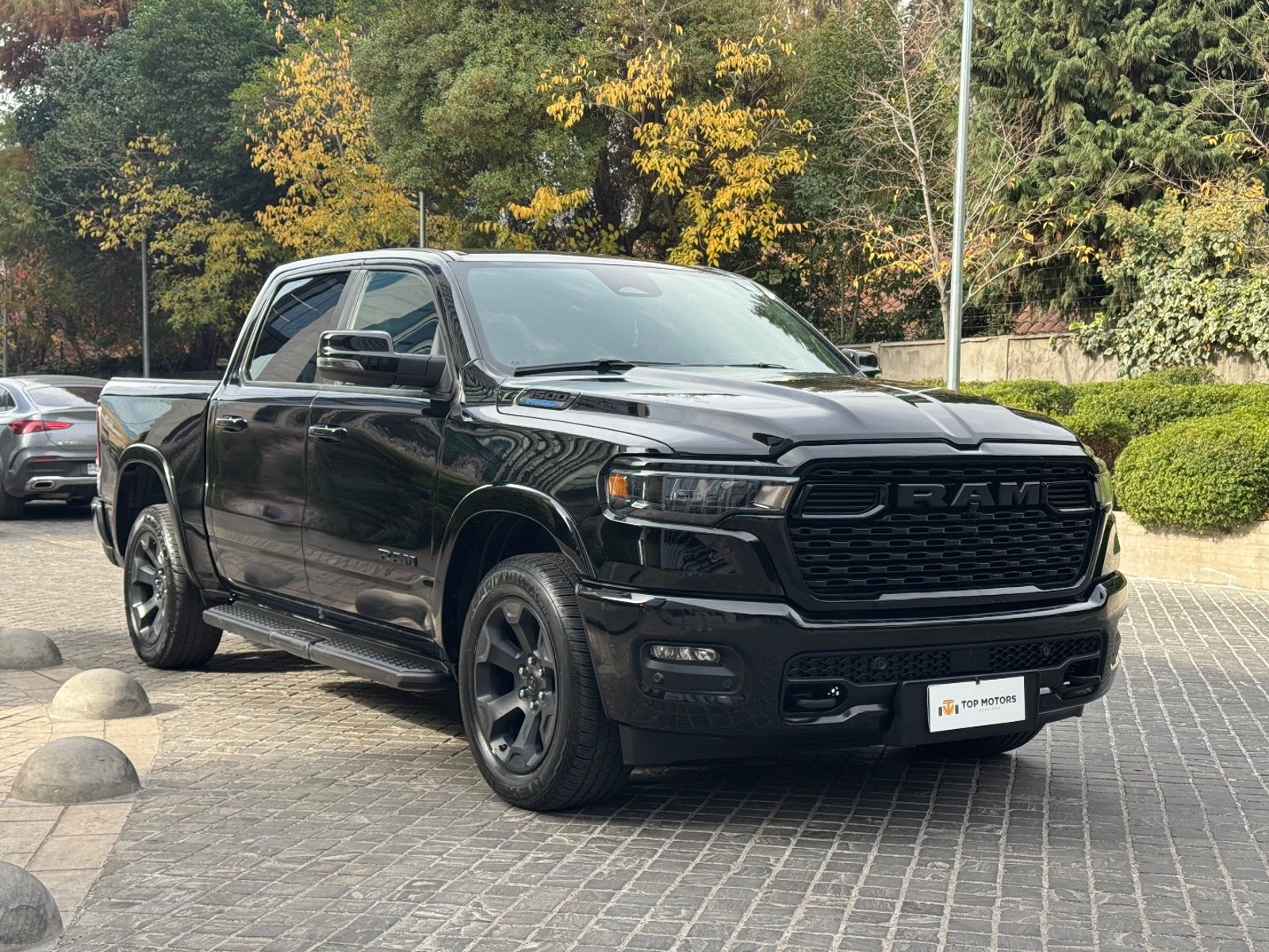 RAM 1500 2025 - Foto 3 de 17