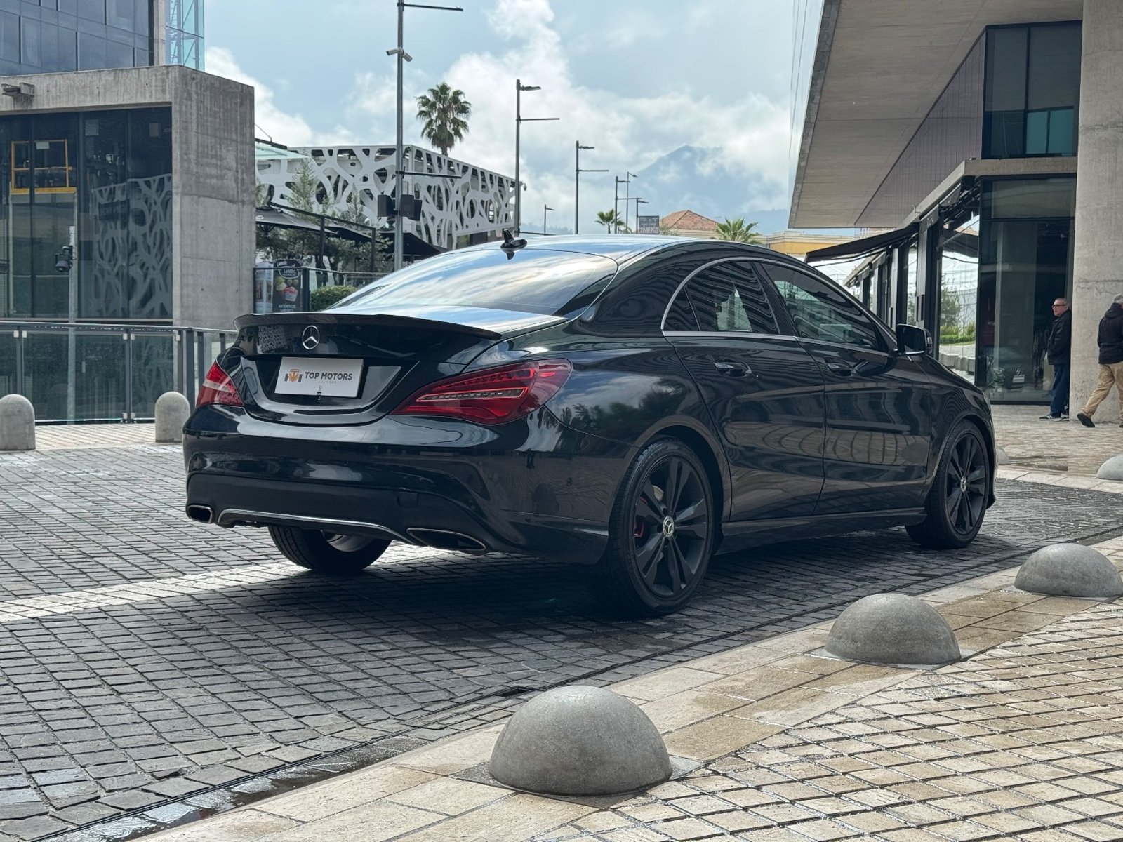 Mercedes-Benz CLA 180 2020 - Foto 4 de 18
