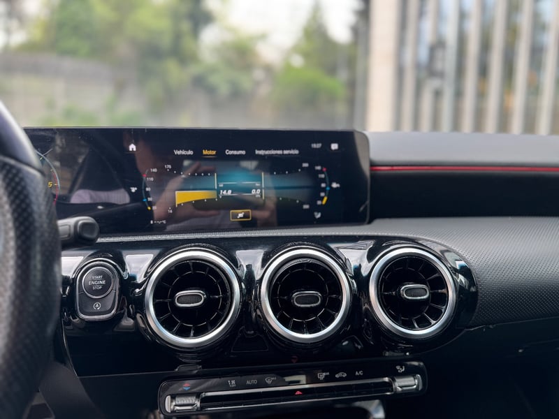 Mercedes-Benz A200 D amg 2020 - Imagen 11 de 19