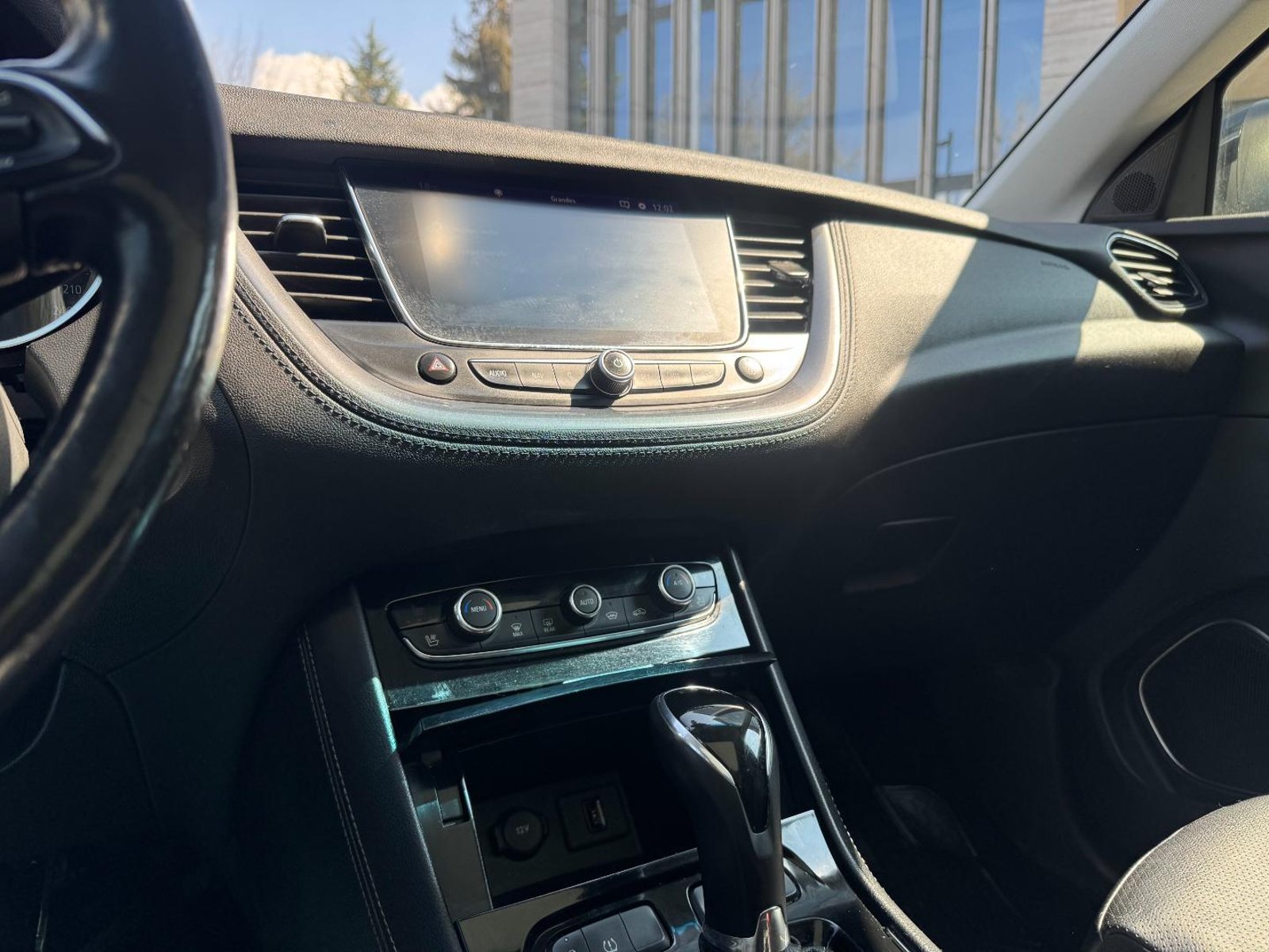 Opel CROSSLAND X 2019 - Imagen 9 de 20
